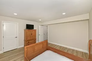 20 Laurel Ave, East Islip, NY 11730 - Photo 19