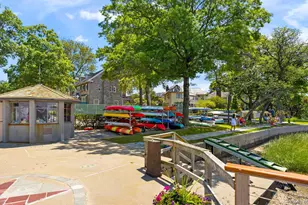 42-30 Douglaston Pkwy, Douglaston, NY 11363 - Photo 43