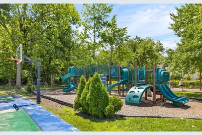 42-30 Douglaston Parkway #5L, Douglaston, NY 11363 - Photo 45