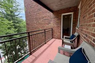 42-30 Douglaston Pkwy, Douglaston, NY 11363 - Photo 13