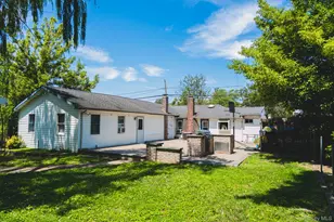 457 Sigmond St, Freeport, NY 11520 - Photo 17