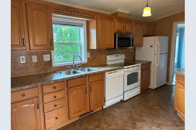 1661 Old Country Road #84, Riverhead, NY 11901 - Photo 13