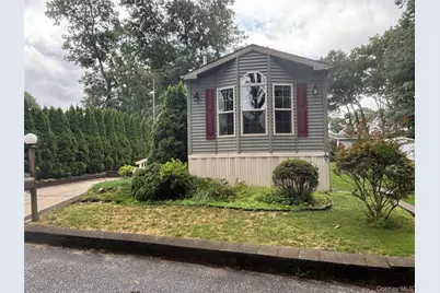 1661 Old Country Road #84, Riverhead, NY 11901 - Photo 1