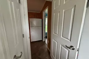 1661 Old Country Rd, Riverhead, NY 11901 - Photo 27