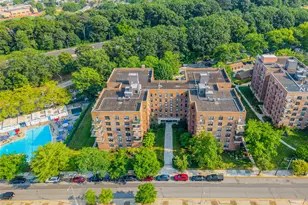 226-26 Union Turnpike, Oakland Gardens, NY 11364 - Photo 21