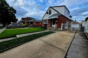 83-33 251st St, Bellerose, NY 11426 - Photo 3