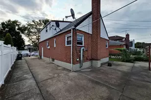 83-33 251st St, Bellerose, NY 11426 - Photo 29