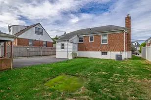 2975 Oceanside Rd, Oceanside, NY 11572 - Photo 27