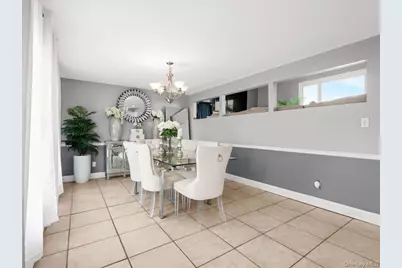 301 W 22nd Street, Deer Park, NY 11729 - Photo 7