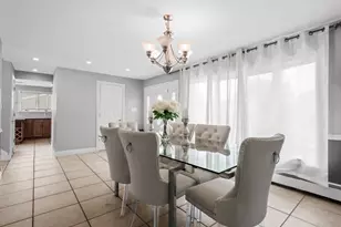 301 W 22nd St, Deer Park, NY 11729 - Photo 5