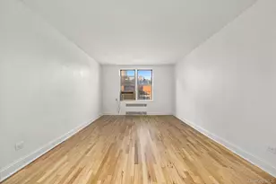 67-30 Clyde St, Forest Hills, NY 11375 - Photo 7