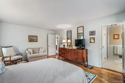 3850 Hillcrest Avenue, Douglaston, NY 11363 - Photo 25