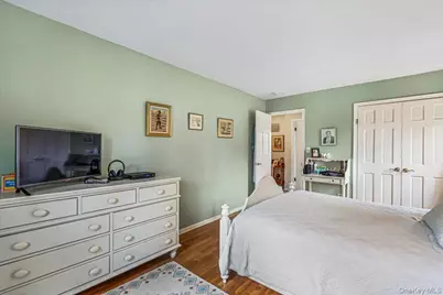 3850 Hillcrest Avenue, Douglaston, NY 11363 - Photo 19