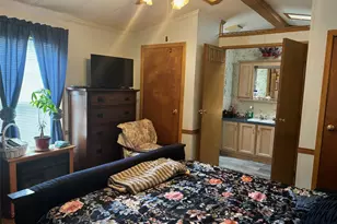 1661 Old Country Rd, Riverhead, NY 11901 - Photo 31