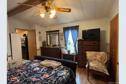 1661 Old Country Road #189, Riverhead, NY 11901 - Photo 33