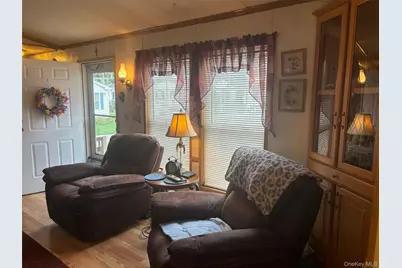 1661 Old Country Road #189, Riverhead, NY 11901 - Photo 7