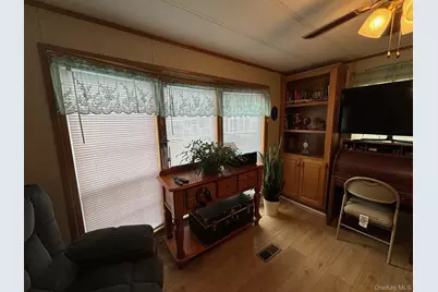 1661 Old Country Road #189, Riverhead, NY 11901 - Photo 23