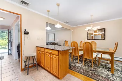 13 Longford Street, Huntington, NY 11743 - Photo 9