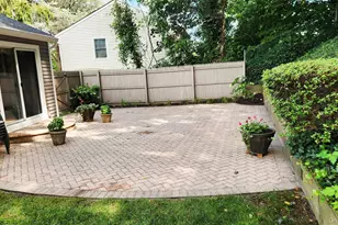 13 Longford St, Huntington, NY 11743 - Photo 23