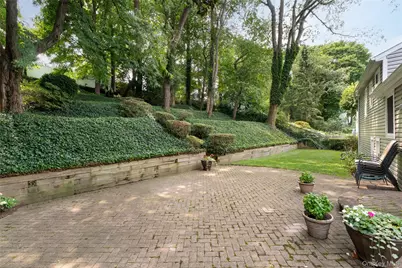 13 Longford Street, Huntington, NY 11743 - Photo 29
