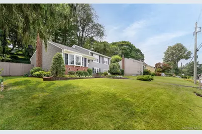 13 Longford Street, Huntington, NY 11743 - Photo 35