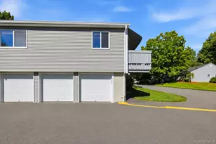 184 Long Hill Dr, Yorktown Heights, NY 10598 - Photo 5