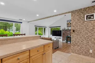 27 Atlantic Ave, Hampton Bays, NY 11946 - Photo 9
