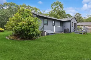 27 Atlantic Ave, Hampton Bays, NY 11946 - Photo 5