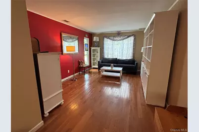 31 Anchor Street #U, Freeport, NY 11520 - Photo 7