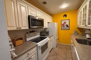 31 Anchor St, Freeport, NY 11520 - Photo 5
