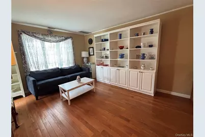 31 Anchor Street #U, Freeport, NY 11520 - Photo 9