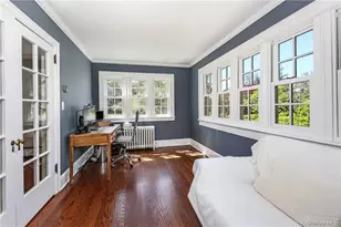 26 Earlwoode Dr, White Plains, NY 10606 - Photo 7