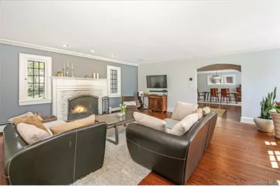 26 Earlwoode Drive, White Plains, NY 10606 - Photo 5