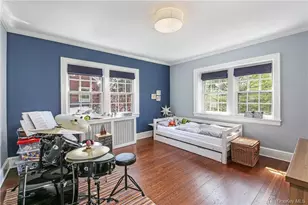 26 Earlwoode Dr, White Plains, NY 10606 - Photo 13