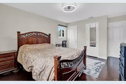 260 W 12th Street, Deer Park, NY 11729 - Photo 17