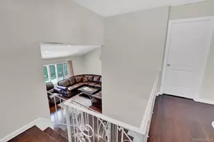 260 W 12th St, Deer Park, NY 11729 - Photo 23