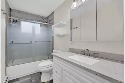260 W 12th Street, Deer Park, NY 11729 - Photo 19