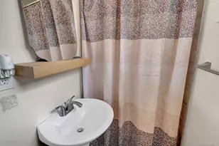 260 W 12th St, Deer Park, NY 11729 - Photo 25