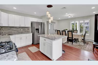 260 W 12th Street, Deer Park, NY 11729 - Photo 13