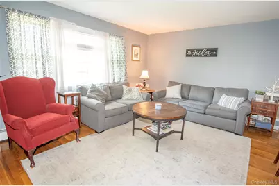 67 Iris Avenue, Floral Park, NY 11001 - Photo 3
