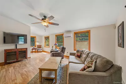3836 State Route 52, Pine Bush, NY 12566 - Photo 17