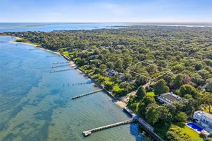 172 Bay Ave E, Hampton Bays, NY 11946 - Photo 3