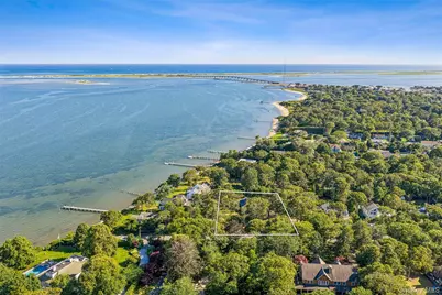 172 Bay Avenue E, Hampton Bays, NY 11946 - Photo 13