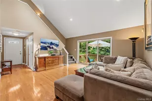 4001 Hickory Ct, Peekskill, NY 10566 - Photo 5