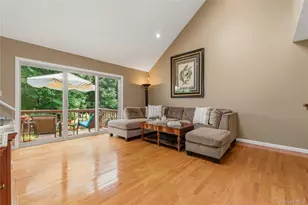 4001 Hickory Ct, Peekskill, NY 10566 - Photo 7
