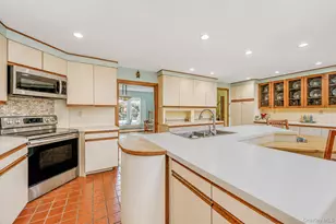 3 Oak Ct, Hampton Bays, NY 11946 - Photo 11
