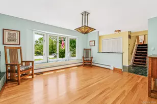 3 Oak Ct, Hampton Bays, NY 11946 - Photo 13