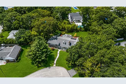 3 Oak Court, Hampton Bays, NY 11946 - Photo 3