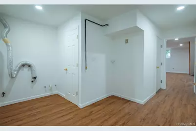 68-07 50th Avenue, Woodside, NY 11377 - Photo 17