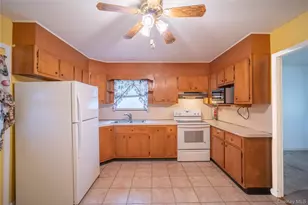 32 Peter Cooper Dr, Poughkeepsie, NY 12601 - Photo 11